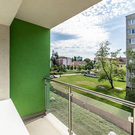 Hotel Krystal Hodonín Exteriör bild
